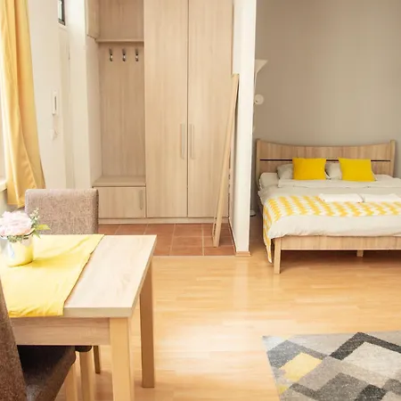 Trtn Keleti Apartamento